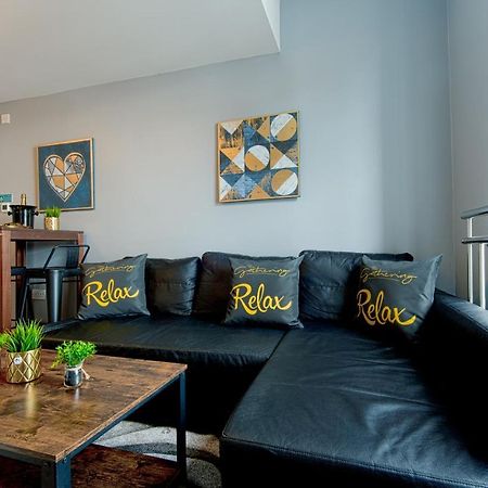 The Eistedfod Penthouse - Berwyn House Leilighet Wrexham Eksteriør bilde