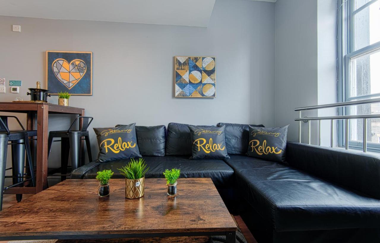 The Eistedfod Penthouse - Berwyn House Leilighet Wrexham Eksteriør bilde